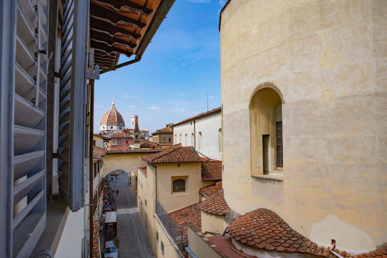 Tranquil Suite Near David Florence Exterior photo