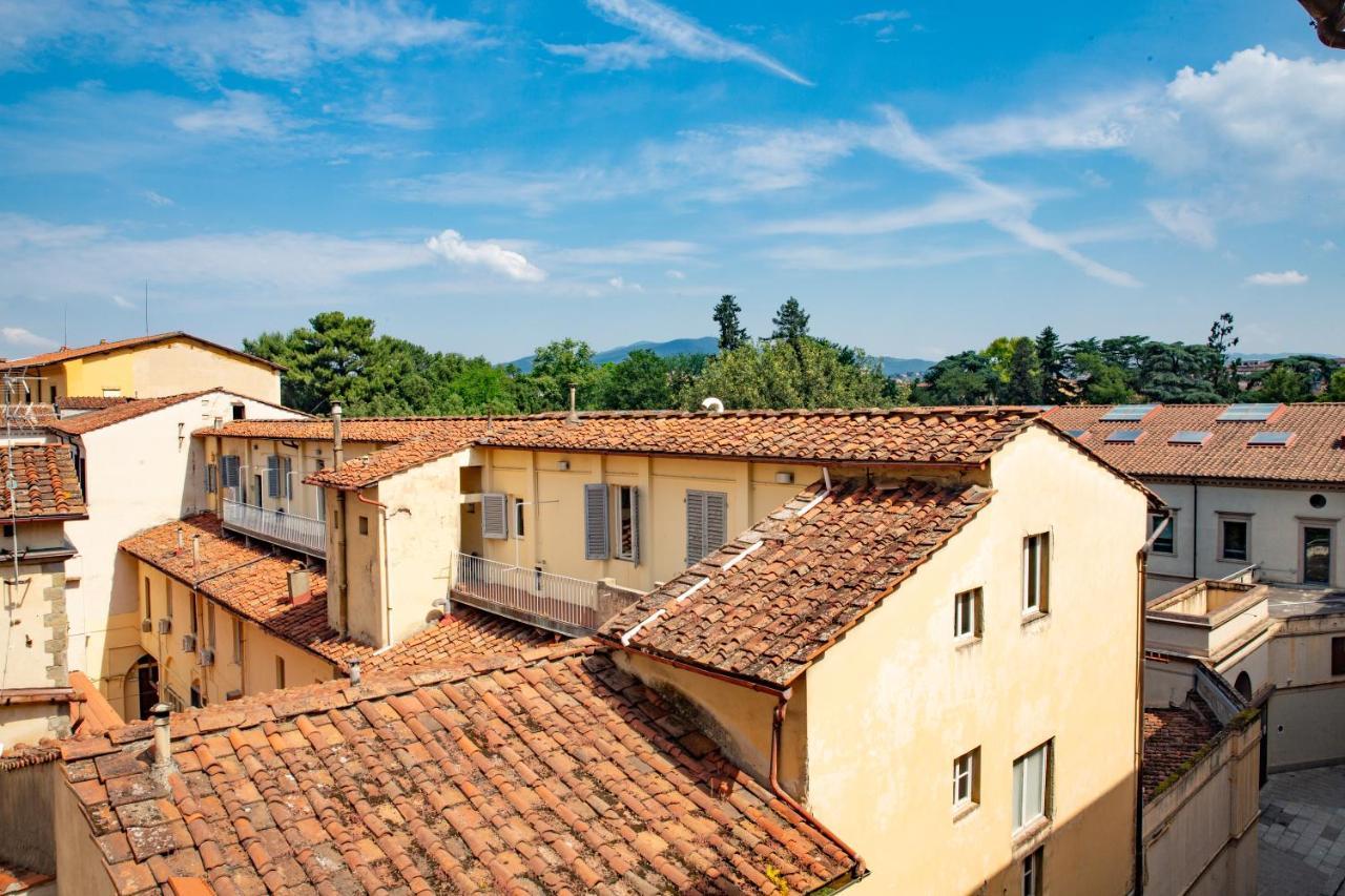 Tranquil Suite Near David Florence Exterior photo